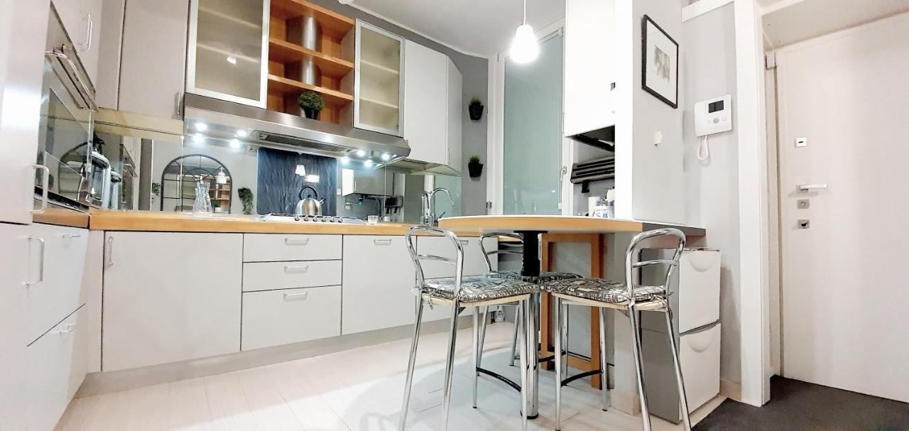 Charming Apartment Central Station Milano Exteriör bild