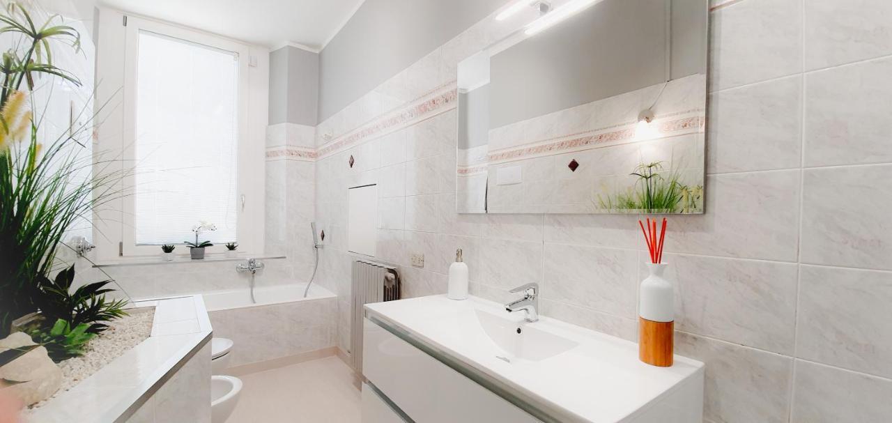 Charming Apartment Central Station Milano Exteriör bild